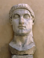 Konstantin den stores kolossala chef (marmor)